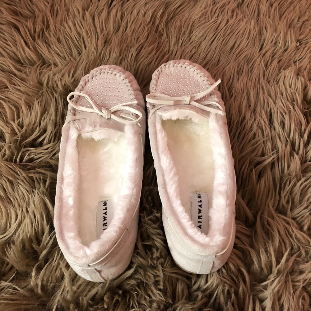 Airwalk slippers worn once